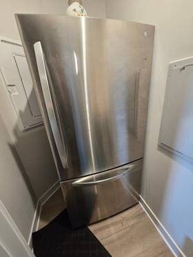 Lg Ldcs24223 Bottom-freezer Refrigerator Model