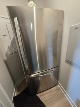 Ldcs24223 Lg Bottom-freezer Refrigerator Model