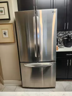 Lfc24770st Lg Refrigerator/freezer