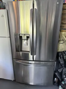 Lfxc24726s Lg 24 Inch French Door Counter Depth Refrigerator With Ice Maker Stainless Color