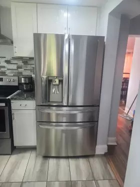Lmxc23746s Lg Refrigerator French Door For Parts Only