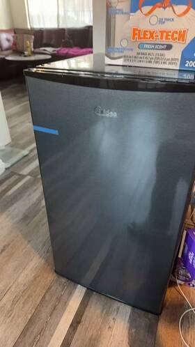 Midea Merm33s1ast Refrigerator/midea 3.3 Cubic Feet Compact Refrigerator Silver Overa