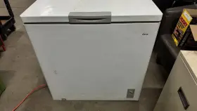 Mrc07m7aww Midea 7.0 Cu. Ft. Convertible Chest Freezer With Led Interior Light