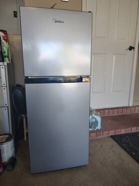 Midea Mrm45d5bst Top-freezer Freestanding Refrigerator 4.5 Ft Silver Stainless
