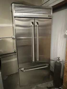 Zipp360nhass Monogram 36 Inch Refrigerator