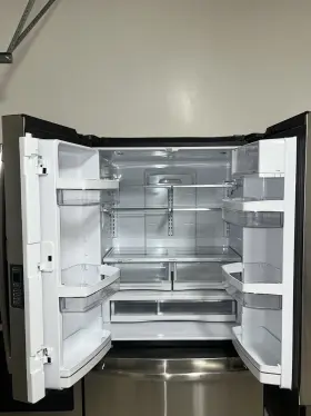 Zwe23eshss Monogram 23.1 Cu. Ft. French Door Refrigerator