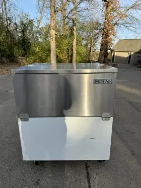 Mmc58-x Motak Cooler With Top And Side Access