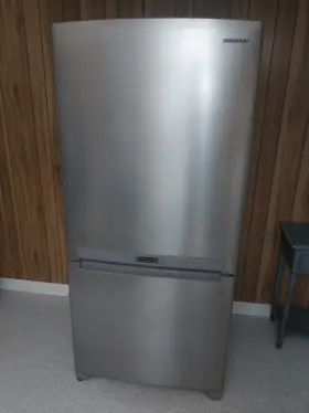 Platinum18.7 Samsung Rb195abpn Stainless Cu. Ft. Bottom-freezer Refrigerator