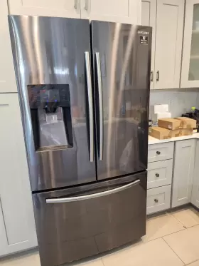 Rf263beaesg Samsung 24.6 Cu. Ft. French Door Refrigerator