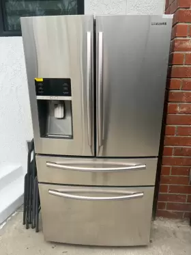 Rf28hmedbsr Samsung State-of-the-art French Door Refrigerator For Sale Donftt Miss Out