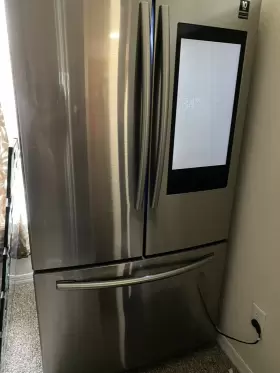 Rf28t5f01sr Samsung Rf28t5f01sr/aa 28 Cu. Ft. French Door Refrigerator With Family Hub
