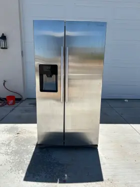 Rs25h5111rs Samsung Used Stainless Steele Refrigerator