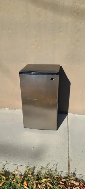 P14012188 Sanyo Sr-3660s Mini Refrigerator