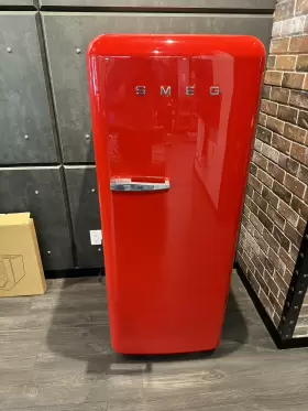 Fab28urrd3 Smeg Cherry Red Refrigerator