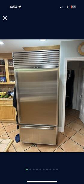 Sub-zero 550/s Sub-zero Built-in Stainless Bottom Freezer 2-door Frost-free 3 Drawer
