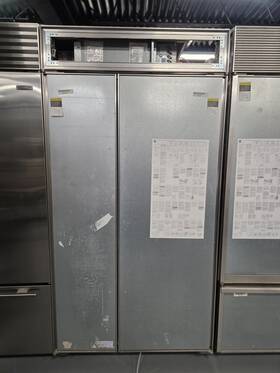 Sub-zero Bi-42s/io Sub-zero Side-by-side Refrigerator Stainless Steel Built-in Ice Maker
