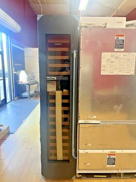 Sub-zero Dec1850w Sub-zero Designer Series 18 Inch Built-in Dual Zone Smart Wine Cooler