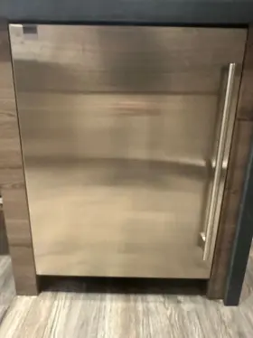 Deu2450rol Sub-zero Designer Series 24 Inch Built-in Outdoor Smart All Refrigerator