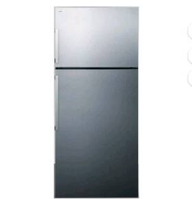 Summit Ff1512ssim 28 Inch Wide Top Mount Refrigerator-freezer With Icemaker