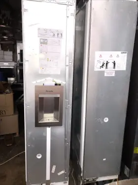 T18id905lp Thermador - 18 Inch Built-in Freezer Column Freedom Hinge Panel Ready 3