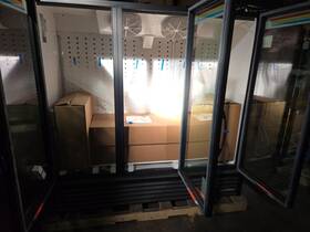True Flm-81 Mfg. - Full Length Refrigerated Merchandiser Three-section