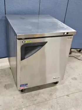 Tur-2850-n Turbo Air 28 Inch Super Deluxe Undercounter Refrigerator Used