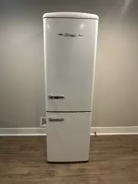 Ugp-330l Unique Refridgerator&freezer Retro By