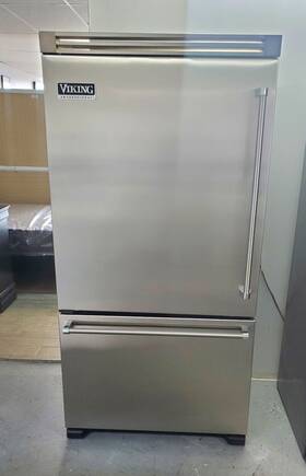 Viking Vcbf036lss Professional 36 Inch Stainless Steel Bottom Freezer Refrigerator Vcbf036ls