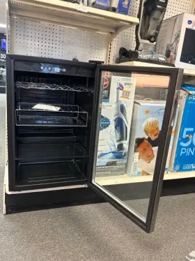 Tdw031213 Vissani Hvbc430st 4.3 Cu. Ft. Wine And Beverage Cooler In Stainless Steel