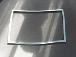 5304536947 Fridge Door Seal Frigidaire FRTE1622AW Used. Price: $36.38.