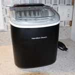 Hamilton Beach HBIC2912 Countertop Portable Ice Maker - Produces 26 Lbs. Per Day Used. Price: $60.00.