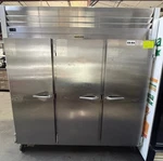 2018 Traulsen G30011 Solid Door Reach-in Stainless Steel Refrigerator Used. Price: $2895.00.