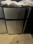 Mini Fridge 3.1 Cu Ft Compact Refrigerator With Freezer Stainless Steel Used. Price: $99.00.