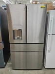 Cafe CVE28DP2NS1 36" Stainless French Door Refrigerator Nob #160983 Open. Price: $2699.00.