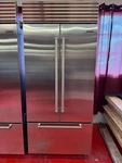 Subzero Refrigerator Freezer With Water Dispenser BI36UFDIDSPH (used 11/2021. Price: $11500.00.