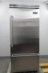 Viking Professional Series '07 36" Bottom-freezer Refrigerator VCBB363RSS Used. Price: $7999.00.