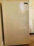 Magic Chef HMR330WE Single Door Compact Mini Refrigerator 3.3 Cu.ft, White Used. Price: $125.00.